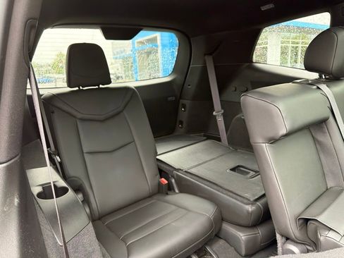 Used 2024 Cadillac XT6 Luxury w/ LPO, Floor Liner Package AWD/4WD image 45