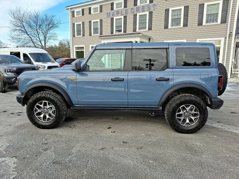 Certified 2025 Ford Bronco Badlands image 8