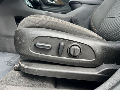 Used 2018 GMC Terrain SLE w/ Driver Convenience Package FWD image 28