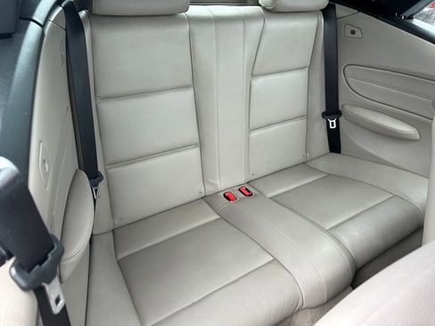 Used 2008 BMW 135i Convertible image 25