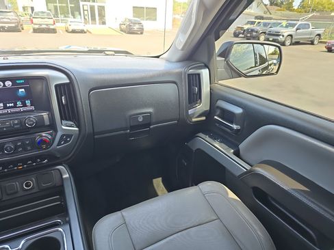 Used 2017 Chevrolet Silverado 1500 LTZ Z71 w/ LTZ Plus Package image 19