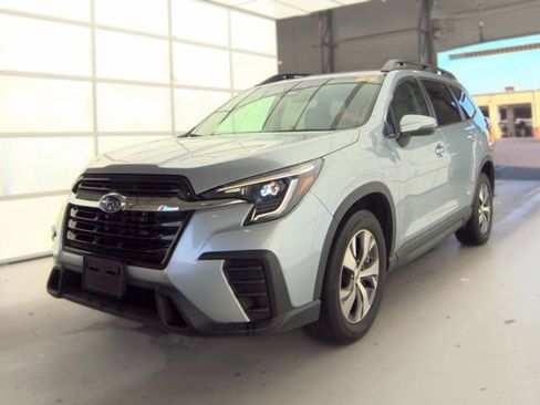 Used 2023 Subaru Ascent Premium w/ Convenience Package AWD/4WD image 1
