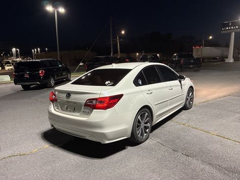 Used 2017 Subaru Legacy 2.5i Limited image 4