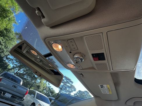 Used 2014 Volkswagen Passat TDI SEL Premium image 28