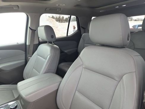 Used 2019 Chevrolet Traverse Premier image 15