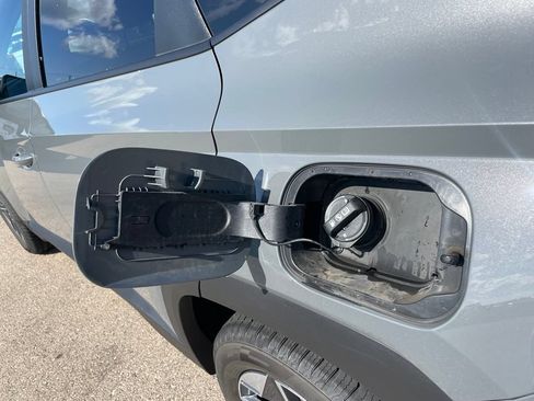 Used 2025 Hyundai Tucson SEL AWD/4WD image 47