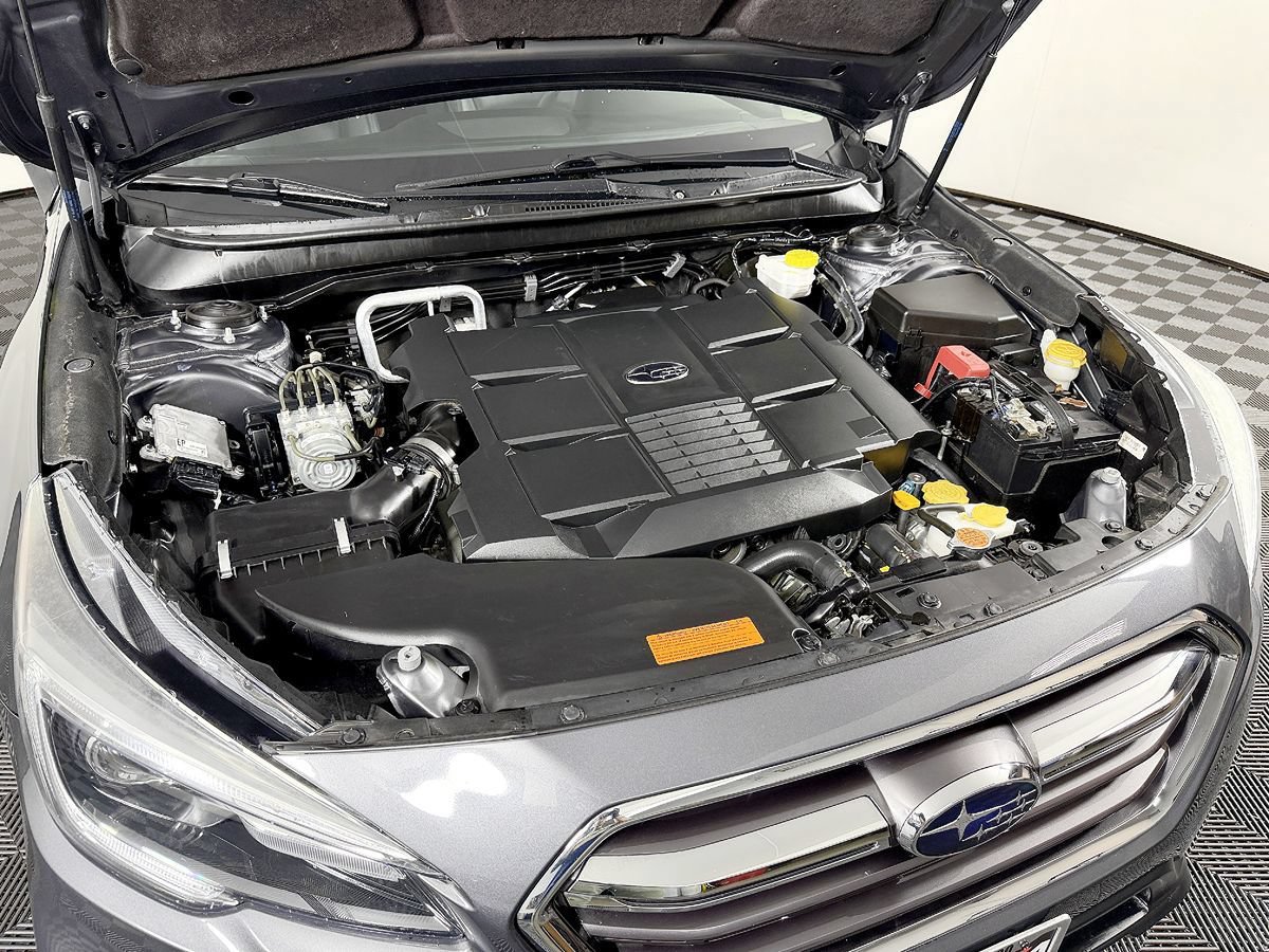 Used 2019 Subaru Outback 3.6R Limited AWD/4WD image 23