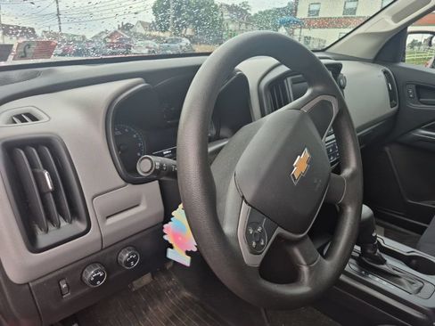 Used 2018 Chevrolet Colorado W/T w/ Custom Special Edition AWD/4WD image 10