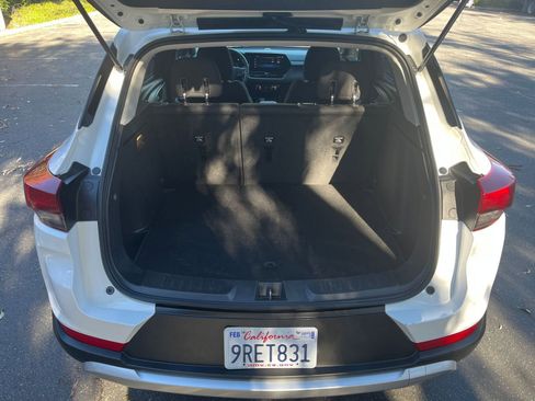 Used 2025 Chevrolet TrailBlazer LT image 29