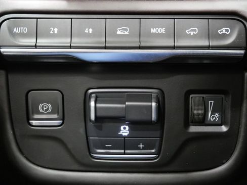 Used 2023 Cadillac Escalade ESV Premium Luxury Platinum AWD/4WD image 15