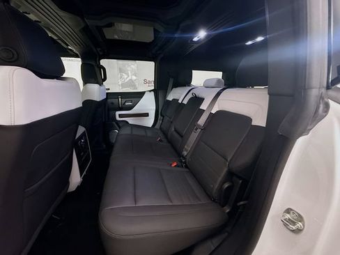 Used 2024 GMC Hummer EV 2X w/ Extreme Off-Road Package AWD/4WD image 26