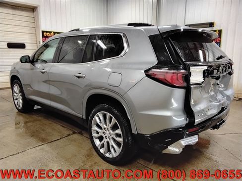 Used 2025 GMC Acadia Denali w/ Super Cruise Package image 6