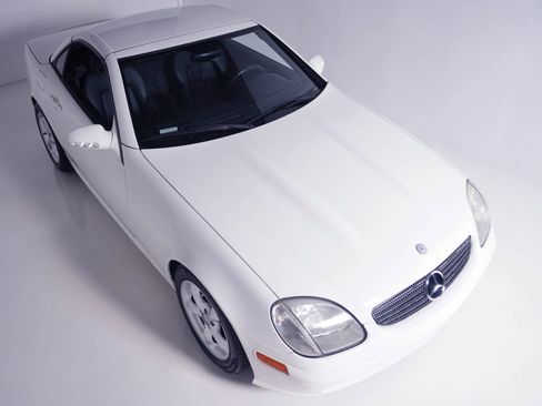 Used 2002 Mercedes-Benz SLK 320 image 9