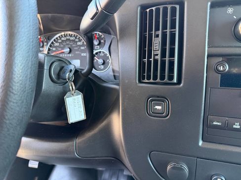 Used 2014 Chevrolet Express 2500 2500 3dr Cargo Van w/1WT image 17