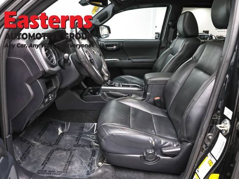 Used 2019 Toyota Tacoma TRD Sport w/ TRD Premium Sport Package image 14