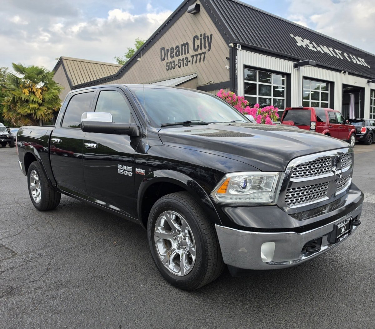 Used 2014 RAM 1500 Laramie AWD/4WD image 15
