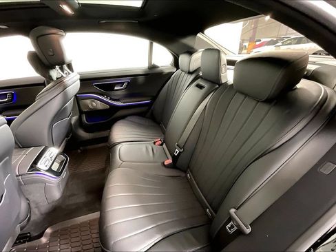 Certified 2025 Mercedes-Benz S 500 4MATIC image 18