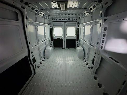 New 2026 RAM ProMaster 2500 w/ Convenience Group FWD image 10