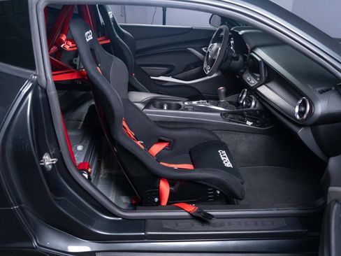 Used 2018 Chevrolet Camaro SS RWD image 58