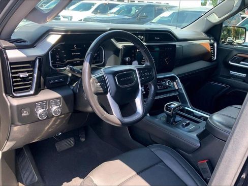 Used 2023 GMC Sierra 1500 Denali w/ Technology Package AWD/4WD image 13