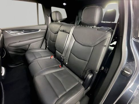 Used 2020 Cadillac XT6 Premium Luxury FWD image 19