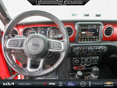 Used 2022 Jeep Wrangler Unlimited Rubicon w/ Steel Bumper Group image 13