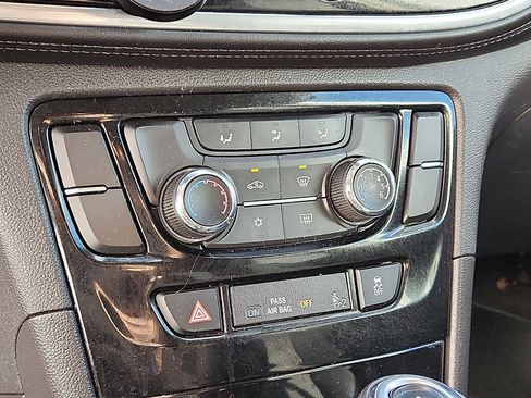 Used 2019 Buick Encore Sport Touring image 15