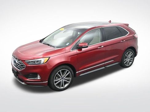 Used 2019 Ford Edge Titanium w/ Equipment Group 301A image 23