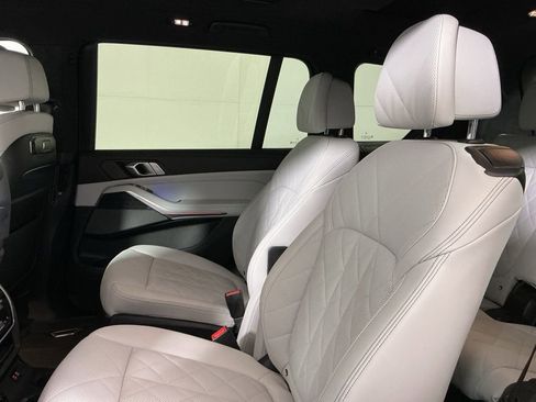 Certified 2024 BMW X7 xDrive40i w/ M Sport Package AWD/4WD image 26