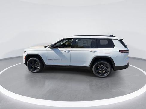 New 2026 Jeep Grand Cherokee L Limited AWD/4WD image 5