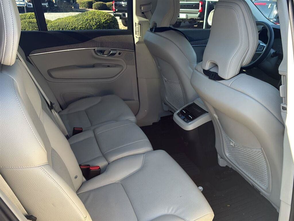Used 2024 Volvo XC90 B6 Plus w/ Protection Package Premier AWD/4WD image 3