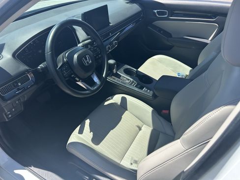 Used 2024 Honda Civic Touring image 12