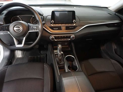 Used 2023 Nissan Altima 2.5 SV image 18