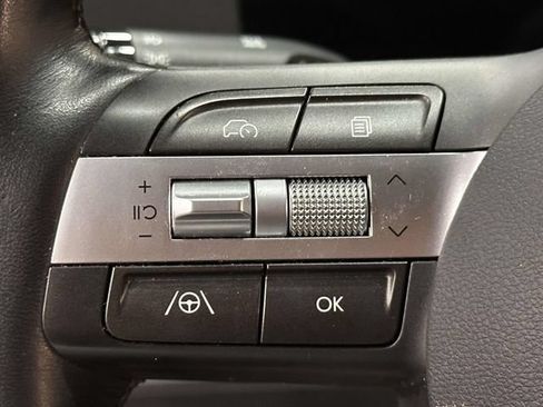 Used 2025 Hyundai Kona SEL AWD/4WD image 26
