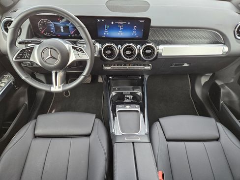 Certified 2026 Mercedes-Benz GLB 250 image 25