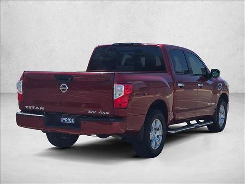 Used 2017 Nissan Titan SV AWD/4WD image 5