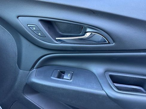 Used 2019 Chevrolet Equinox LT image 21