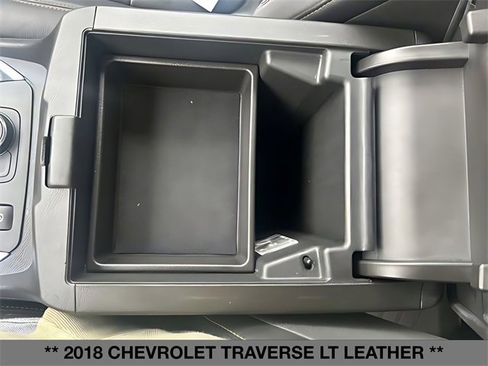 Used 2018 Chevrolet Traverse LT w/ LPO, Black Accent Package image 35