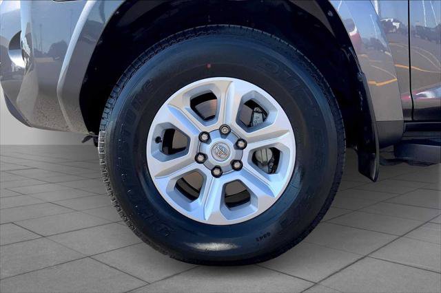 Certified 2023 Toyota 4Runner SR5 Premium w/ Moonroof Package AWD/4WD image 11