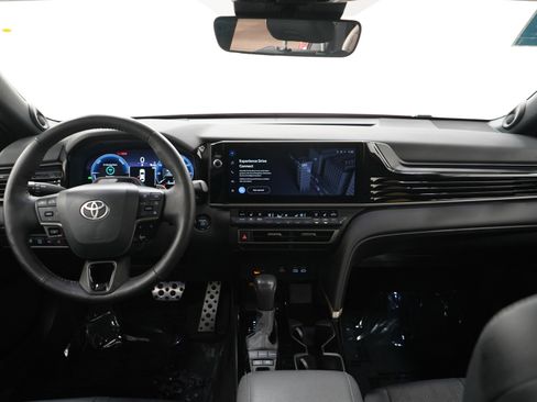 Used 2025 Toyota Camry XSE w/ Premium Plus Package AWD/4WD image 14