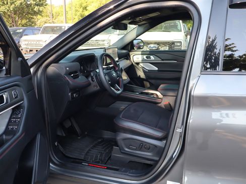 Used 2025 Ford Explorer ST AWD/4WD image 26