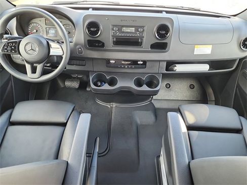 Used 2022 Mercedes-Benz Sprinter 144 Cargo image 24