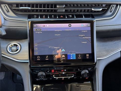 Used 2021 Jeep Grand Cherokee L Limited image 15