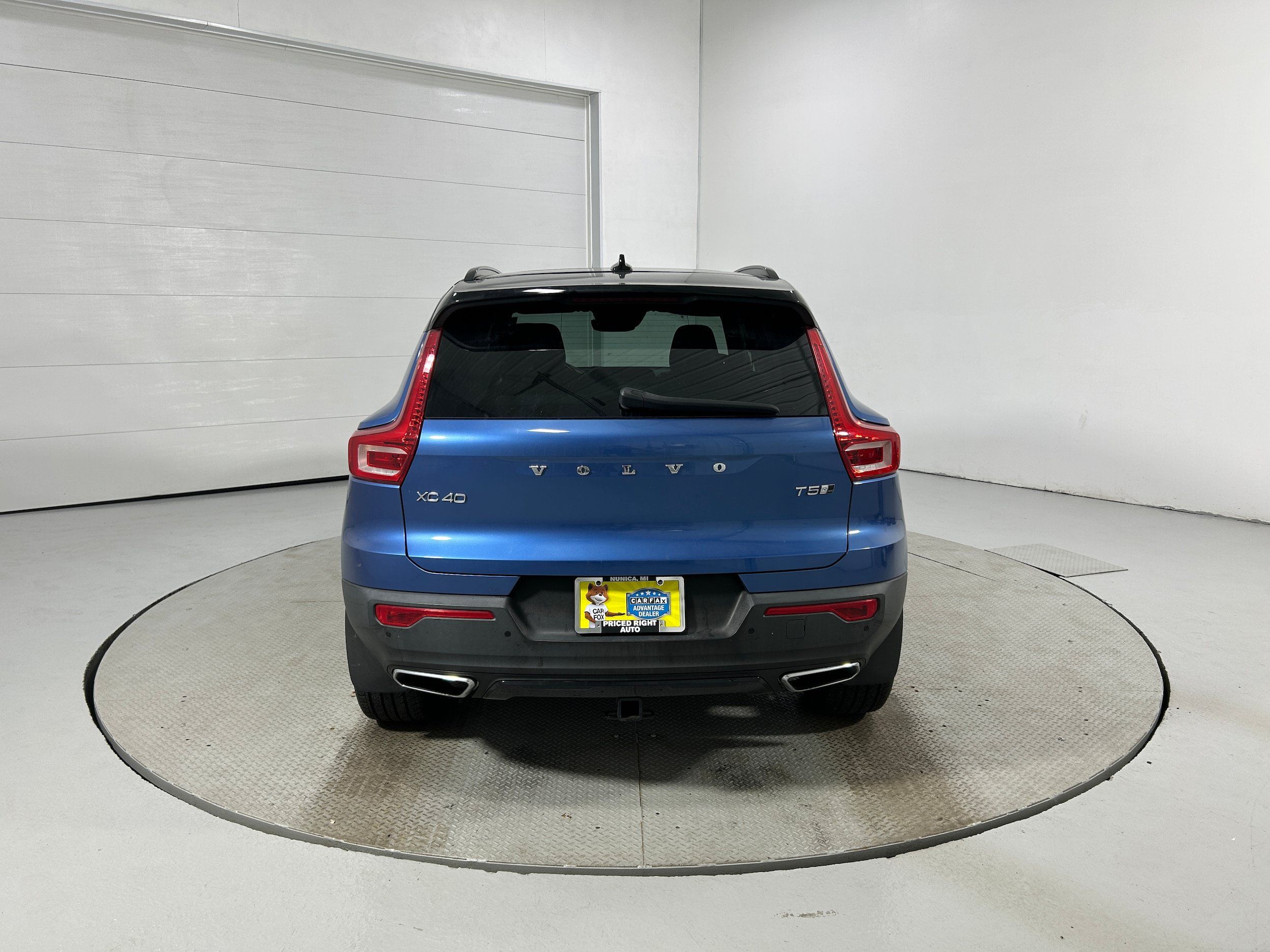 Used 2020 Volvo XC40 T5 R-Design AWD/4WD image 31