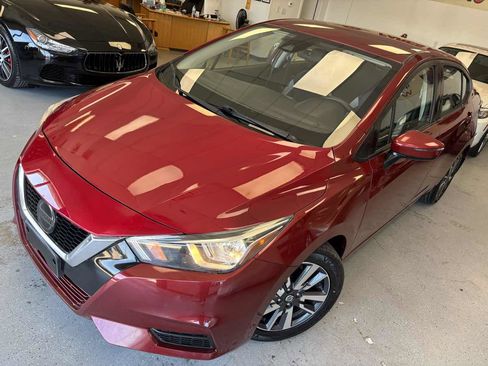 Used 2020 Nissan Versa SV w/ Trunk Package FWD image 9