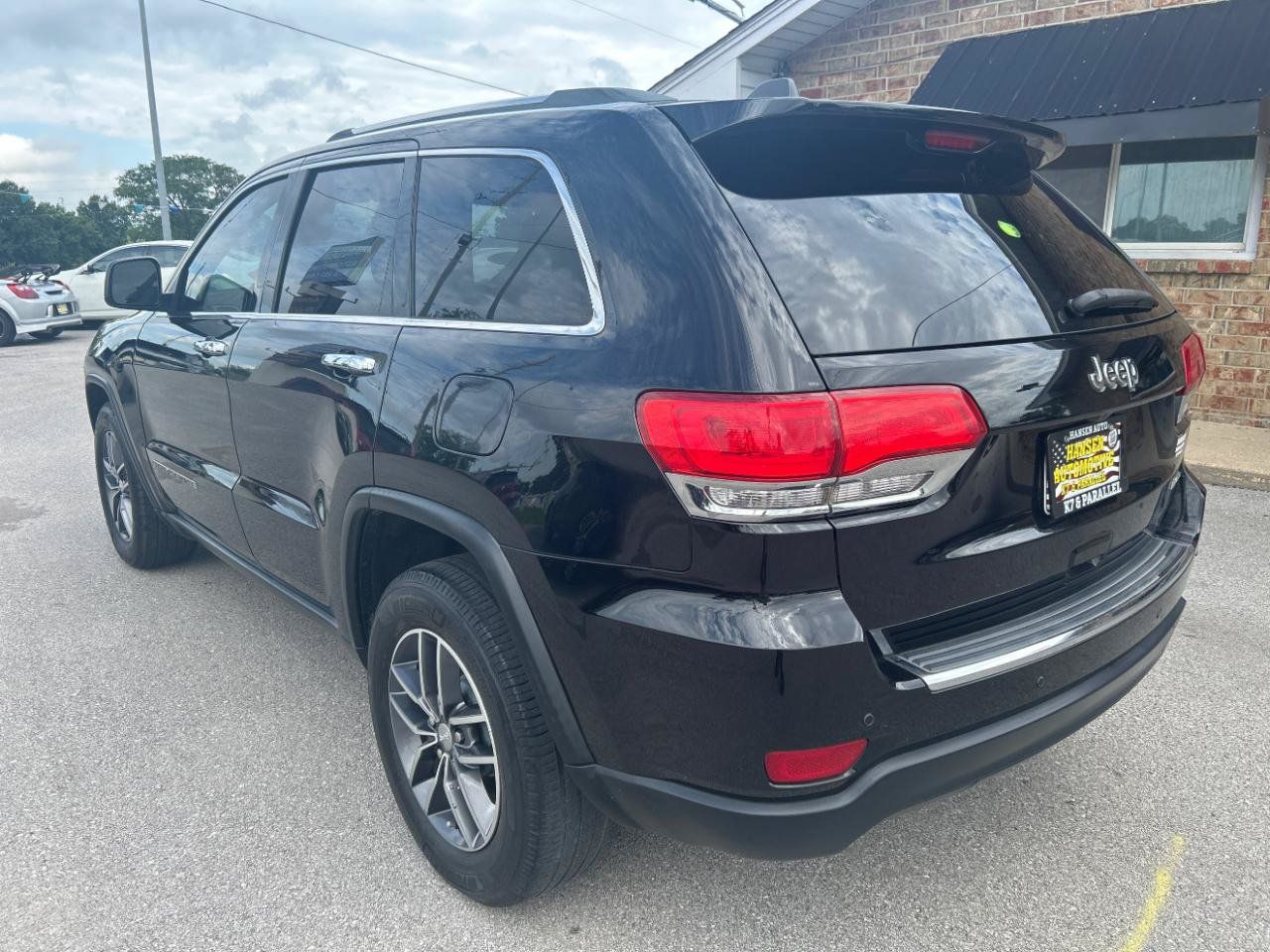 Used 2018 Jeep Grand Cherokee Limited RWD image 9