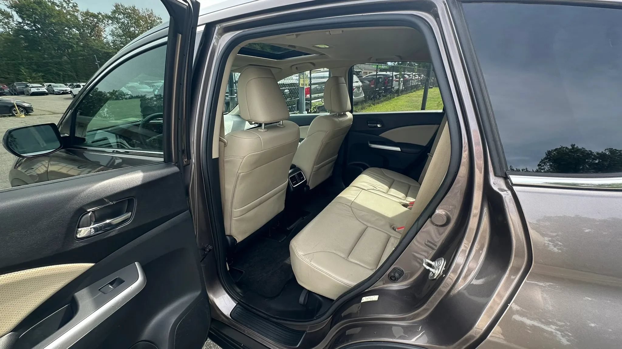 Used 2015 Honda CR-V EX-L image 27