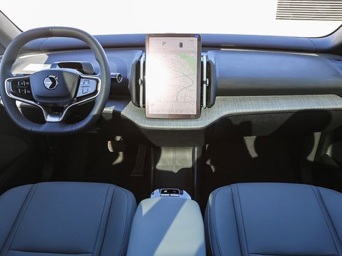 New 2026 Volvo EX30 Plus w/ Climate Package AWD/4WD image 12