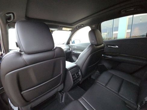 Used 2019 Cadillac XT4 Sport image 16