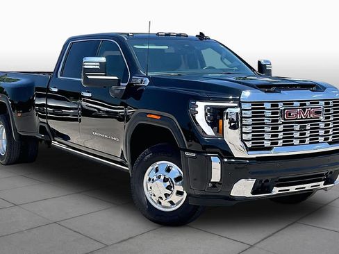 Used 2024 GMC Sierra 3500 Denali w/ Denali Reserve Package AWD/4WD image 3